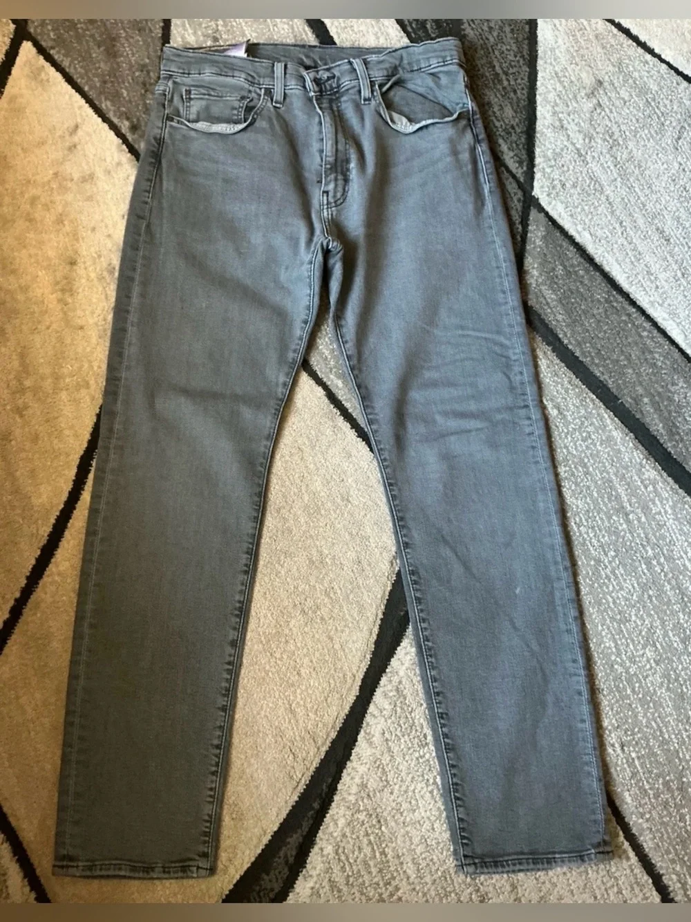 Size 34 x 32 - Levi & Strauss Levis 502 Taper Gray Wash Irregular Denim Jeans